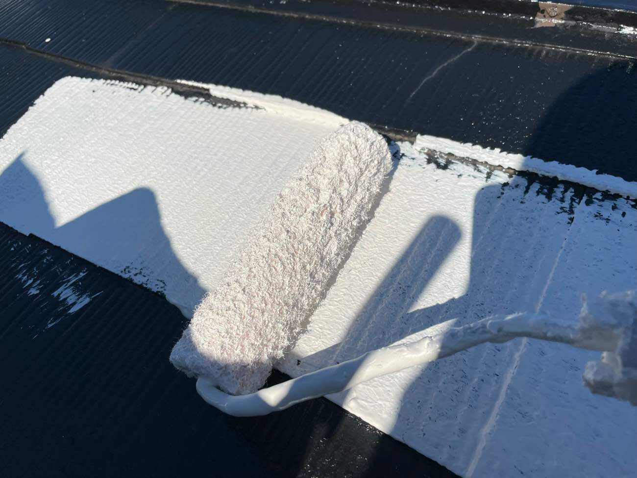 1月14日　屋根中塗り-1